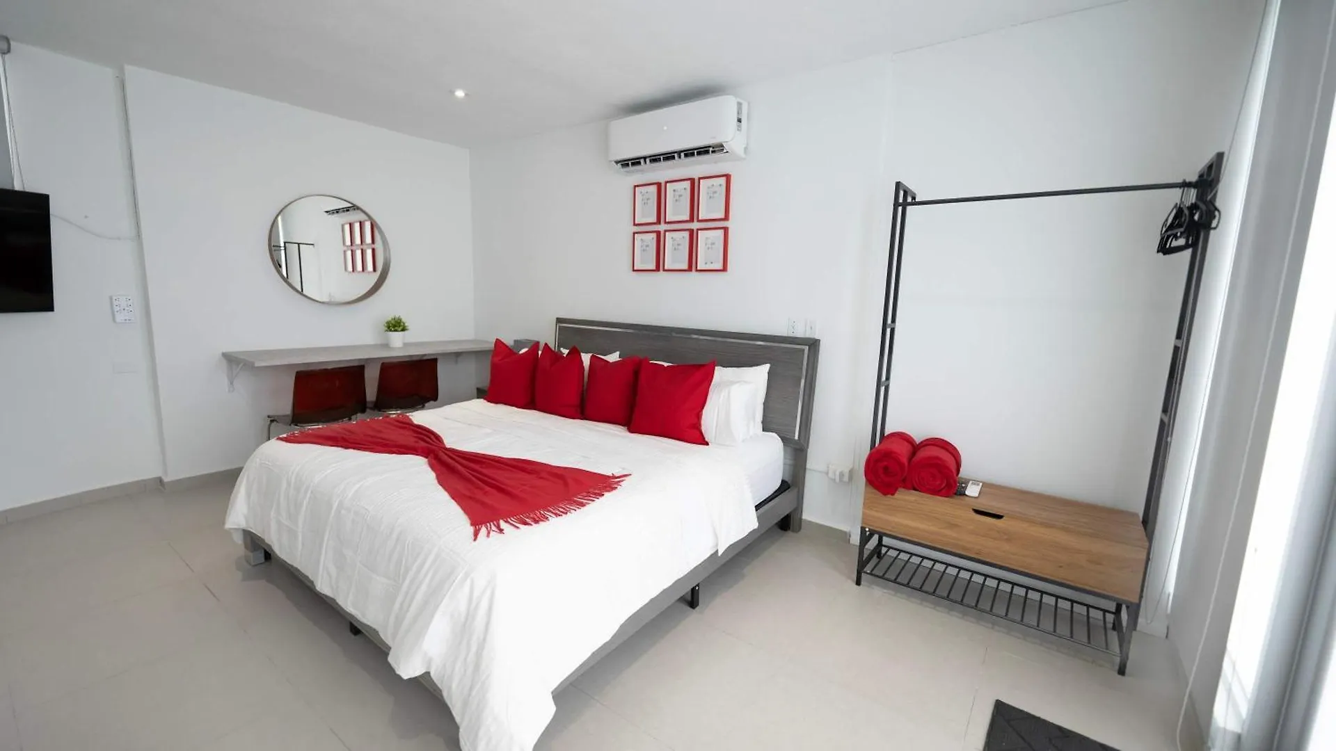 Private 7 Villa Complex With 16 Bedroom Pool & Jacuzzi Dorado Porto Rico