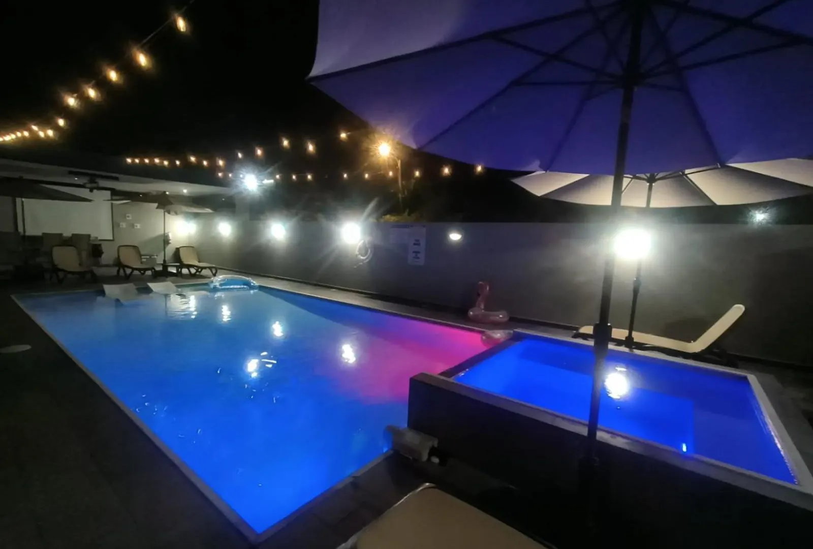 Private 7 Villa Complex With 16 Bedroom Pool & Jacuzzi Dorado