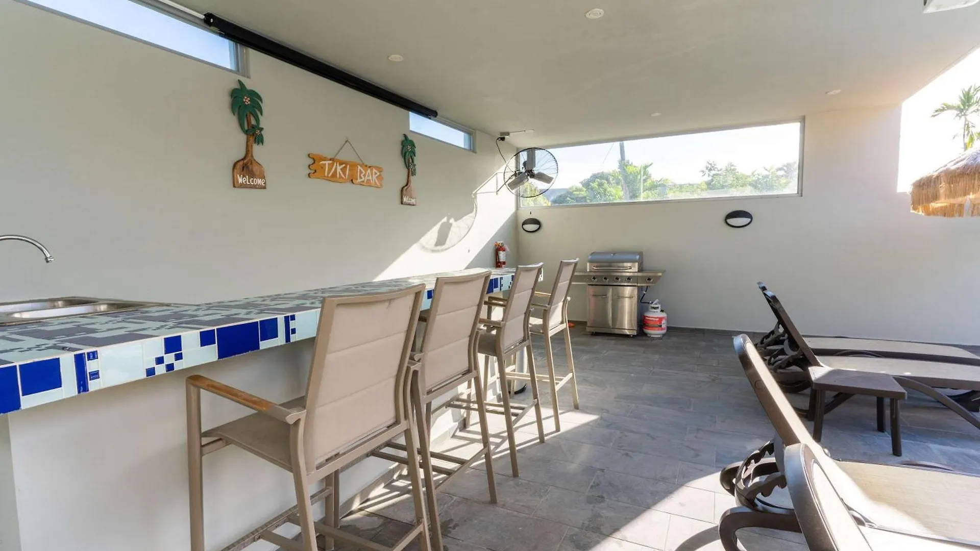 Private 7 Villa Complex With 16 Bedroom Pool & Jacuzzi Dorado 0*,  Puerto Rico