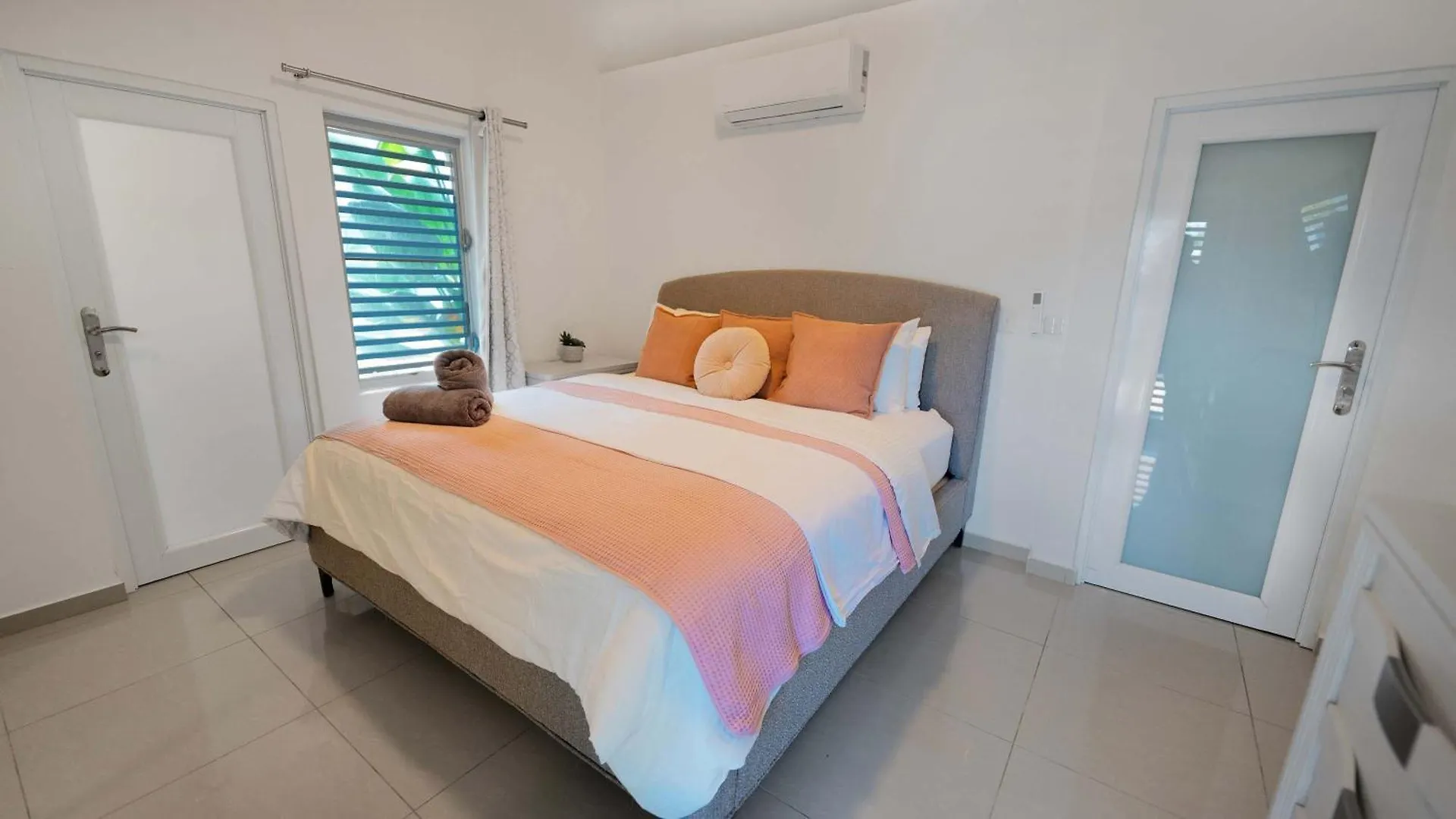 Holiday home Private 7 Villa Complex With 16 Bedroom Pool & Jacuzzi Dorado Puerto Rico