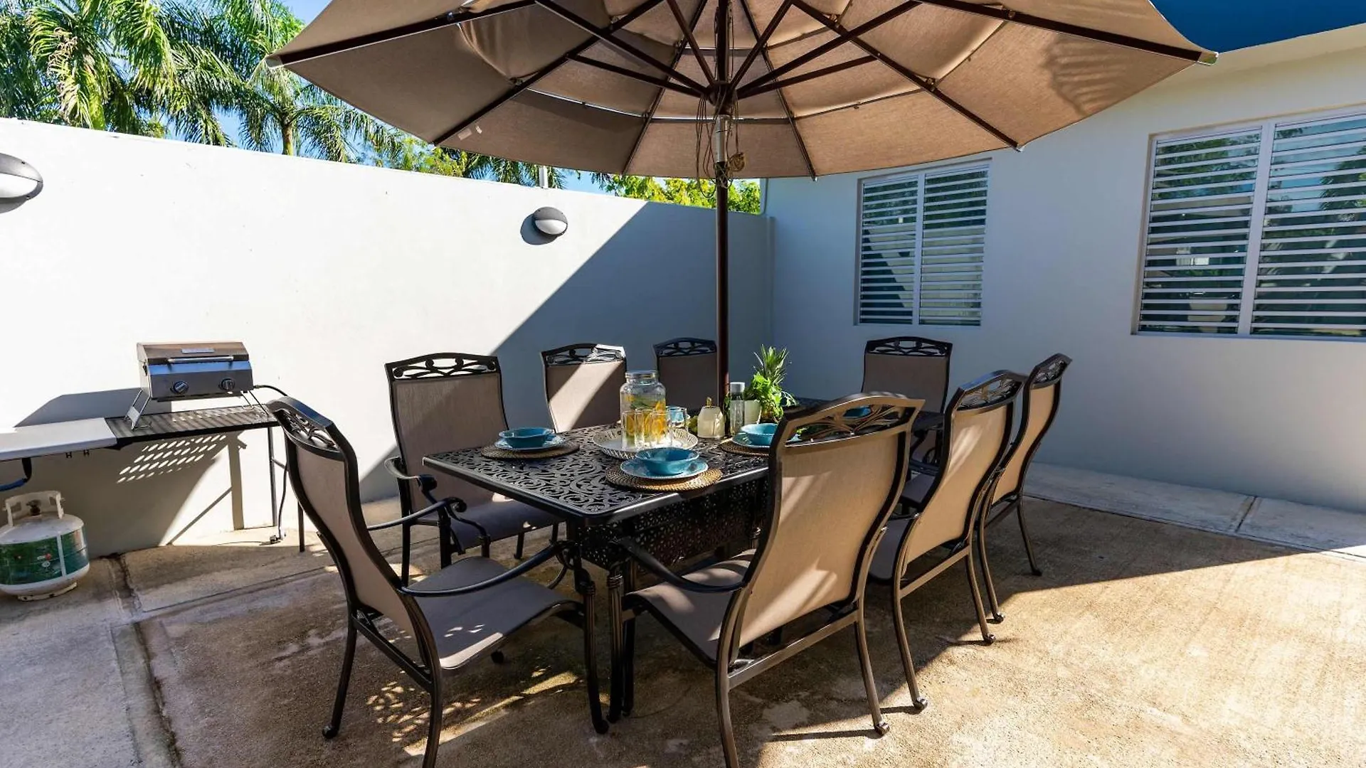 Private 7 Villa Complex With 16 Bedroom Pool & Jacuzzi Dorado