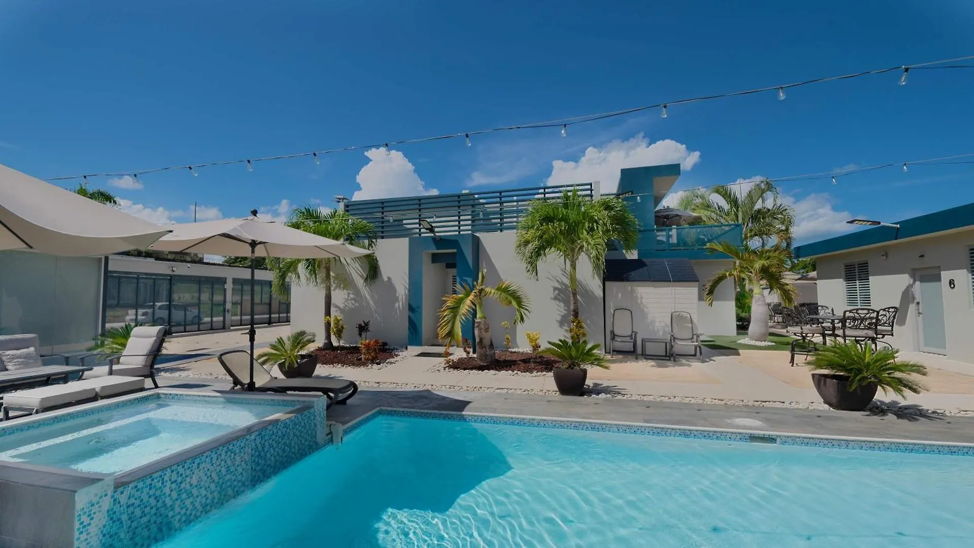 Private 7 Villa Complex With 16 Bedroom Pool & Jacuzzi Dorado