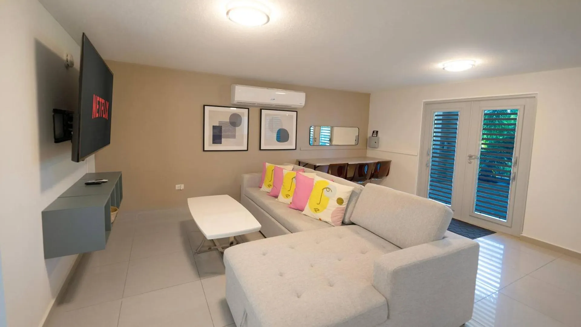 Holiday home Private 7 Villa Complex With 16 Bedroom Pool & Jacuzzi Dorado